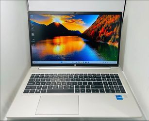 HP PROBOOK 450 G8 Core i5-1135G7 2.40Ghz 8GB 256GB SSD Windows 11 Pro