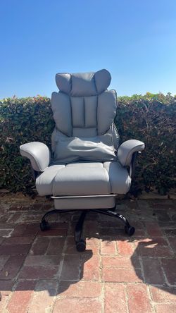 Executive office chair