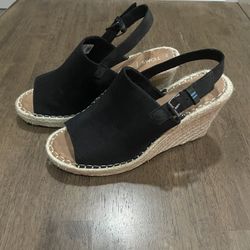 Tom’s Monica Wedge Sandal Size 9