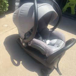 Baby Carrier/ Car Seat