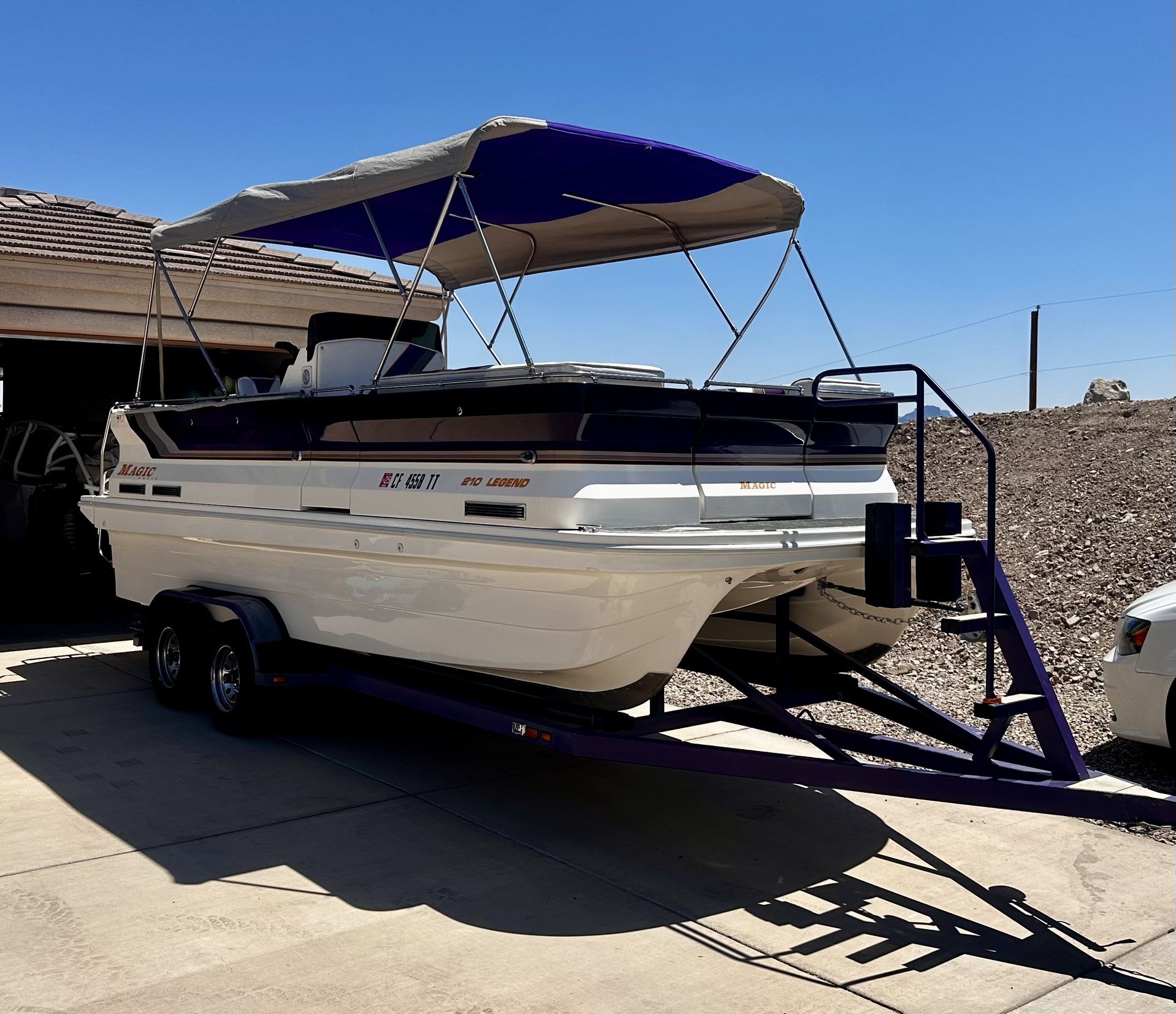 1996 Magic Legend Deck Boat 210