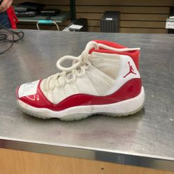 Jordan 11s 