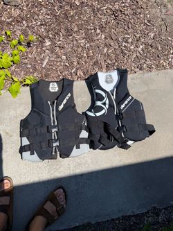 Defiance Life Jackets – Set of Two