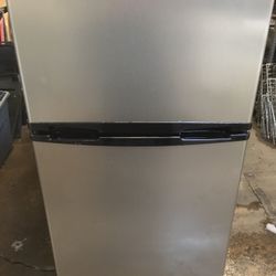 Frigidaire 17cub Refrigerator 