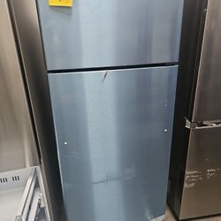 GE Top Freezer Refrigerator 