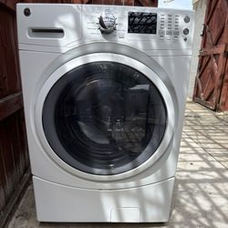 GE Dryer Machine 