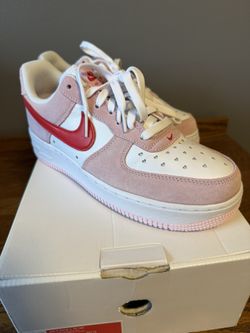 Nike Air Force 1 ‘07 QS Valentine’s Day Pink Red White Sneakers