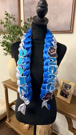 Graduation lei