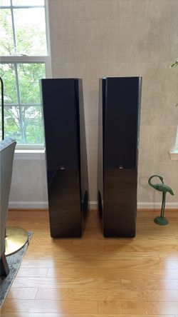 SVS Ultra towers loudspeakers
