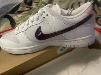 Shoes size 9