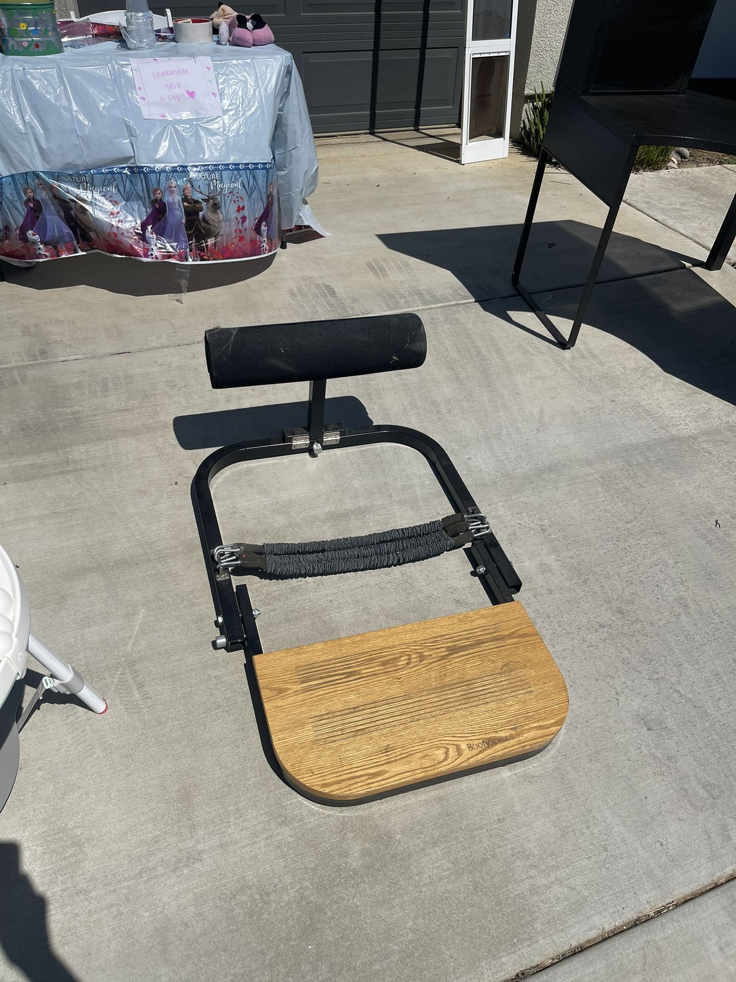 Hip Thrust Machine