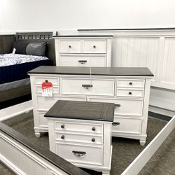 New King Bedroom Set — SPECIAL 