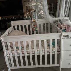 Crib + Changing Table 