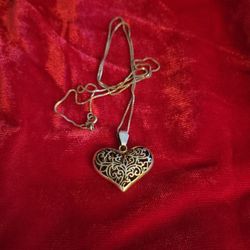 Vintage Sterling Silver Pendant