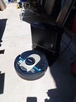 Shark roombot