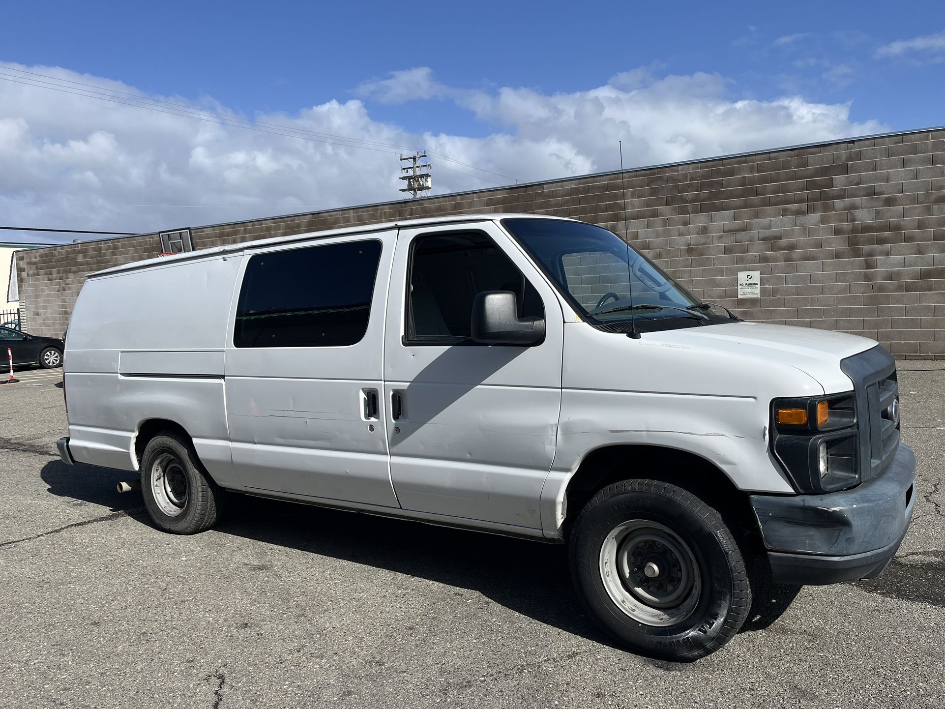 2008 Ford E-250