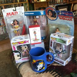 New Wonder Women Items Figures/Mug/POPs/Ornament.