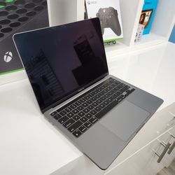 Macbook Pro 13in M2 Chip Laptop 🔥