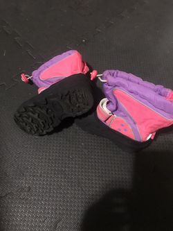 Girls Thermolite Snow Boot Size 7/8