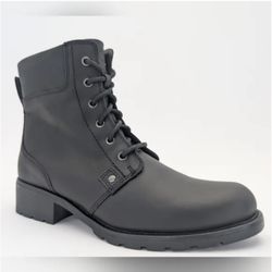 Urban Ease in Luxe Leather Boots Fall Outfit