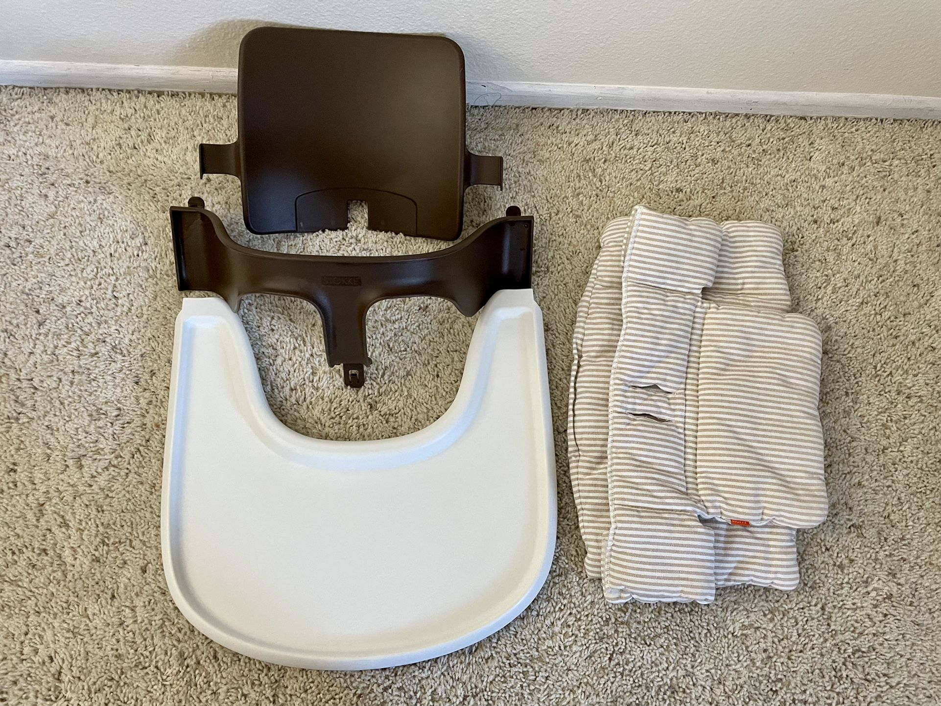 Stokke trip trap baby set , tray , cushion 