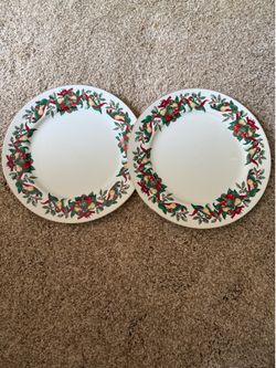 AMC Japan Christmas Holiday Dinner Plates - Set of 2