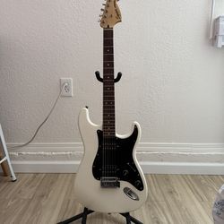 Squier Affinity Stratocaster HSS