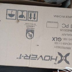BNIB Hooverboard W Bluetooth Speaker