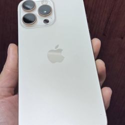 Apple iphone 16 pro max 256GB T-Mobile Sprint & Metro pcs Clean IMEI