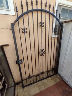 Metal  Gate 