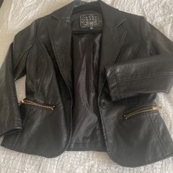 Leather women’s jacket