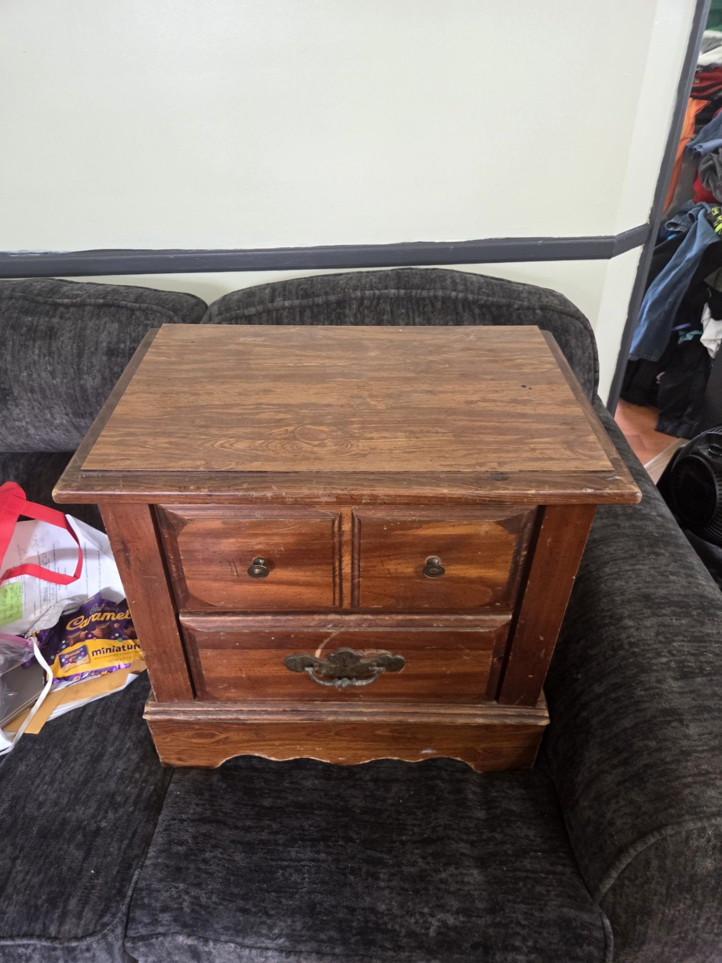 Night stand