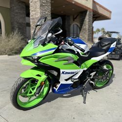 2024 Kawasaki Ninja 500 SE