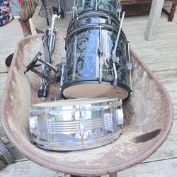 6 Pieces Drum Set 