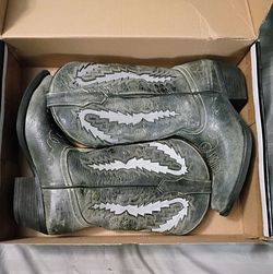 Cowboy boots