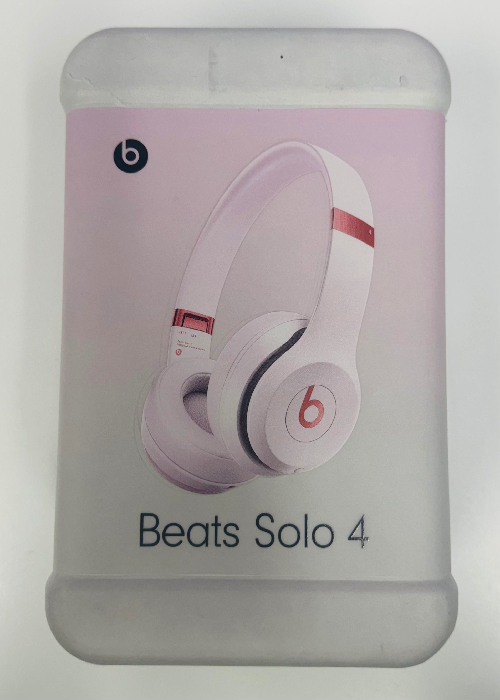 Beats Solo 4 pink