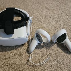 Oculus Quest 2 With Upgraded Strap/Battery