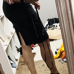 Falda ..Blusa 👚  Heels 👠 