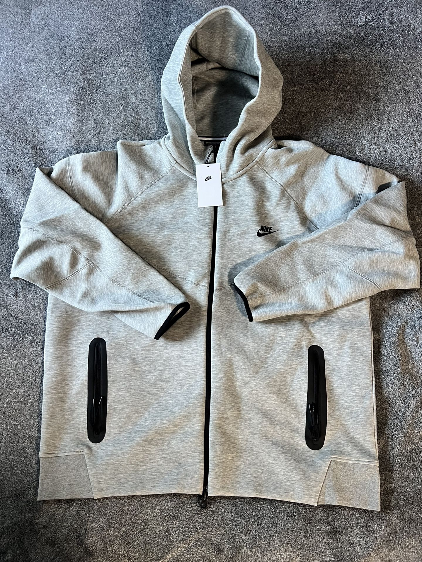 Men’s Nike Tech Gray Hoodie Jacket Size 2XL New