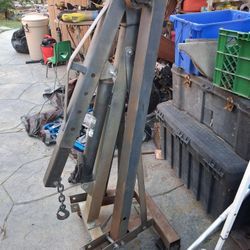 Pittsburgh Engjne Hoist Cherry Picker