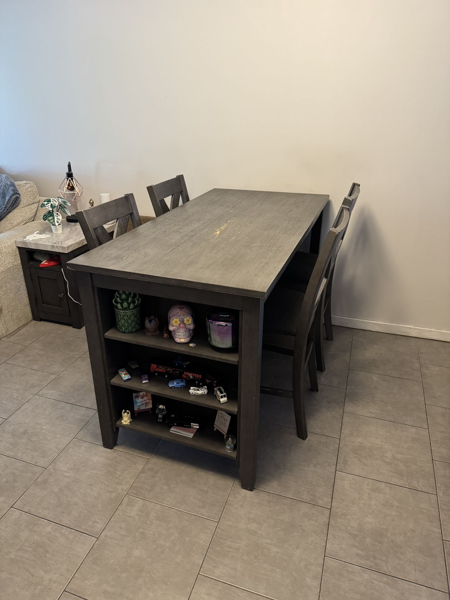 Kitchen Table And Chairs With Shelves