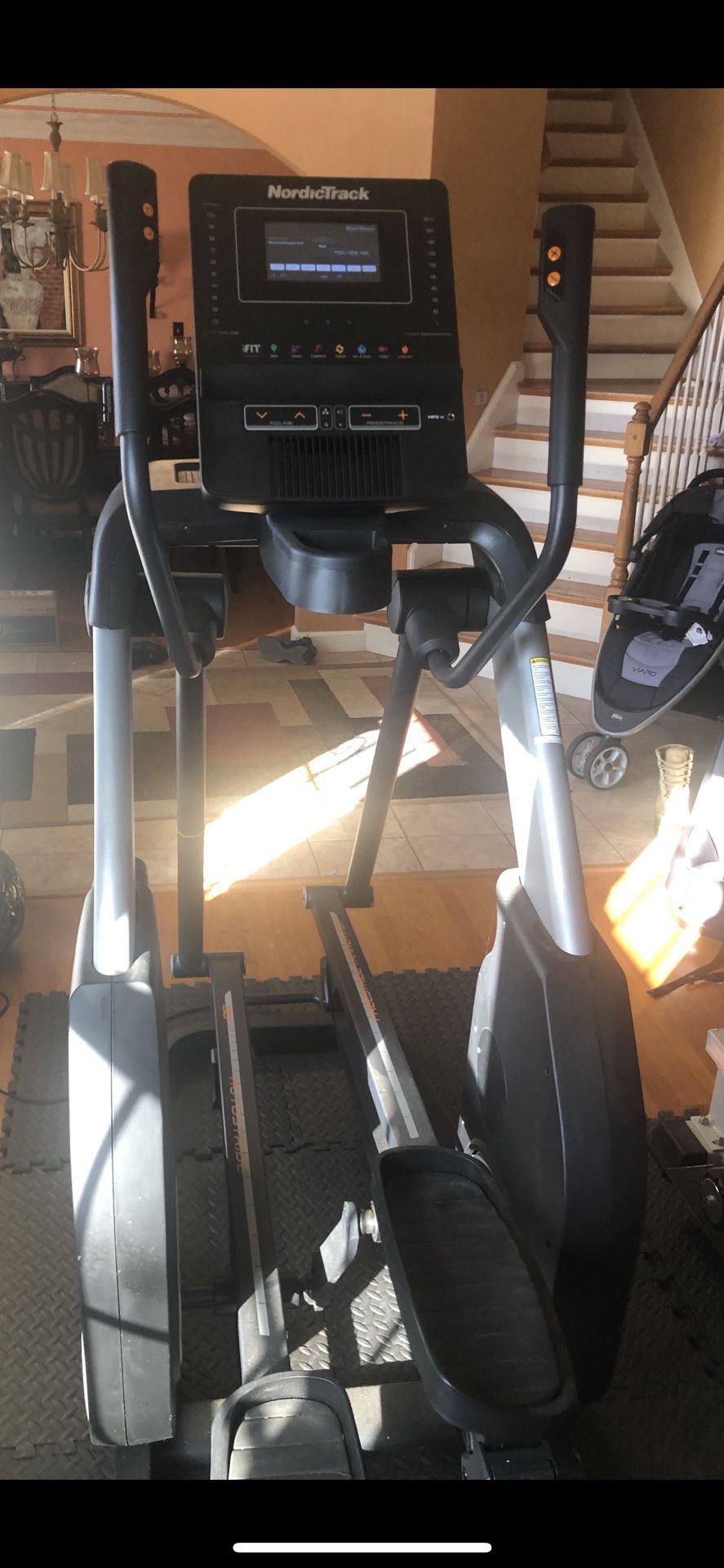 Nordic Track Elliptical Free stride Trainer FS7i