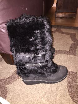 Girl size 3 and 5 boots