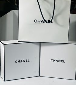 Chanel Gift Boxes and Shopping Bag Set