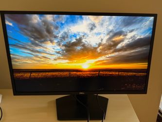 Dell 27” FHD Monitor with Comfort view