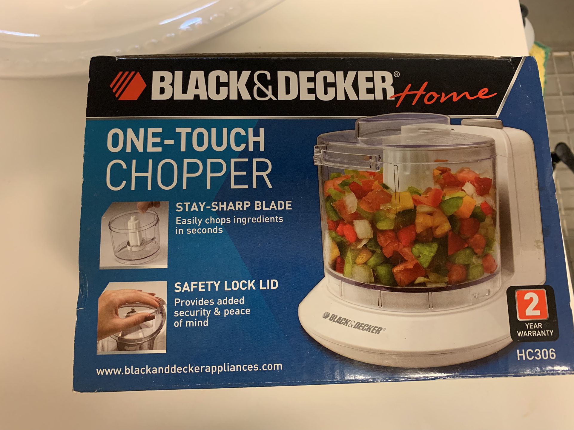 New in box black & decker one touch chopper. for Sale in Henderson, NV -  OfferUp