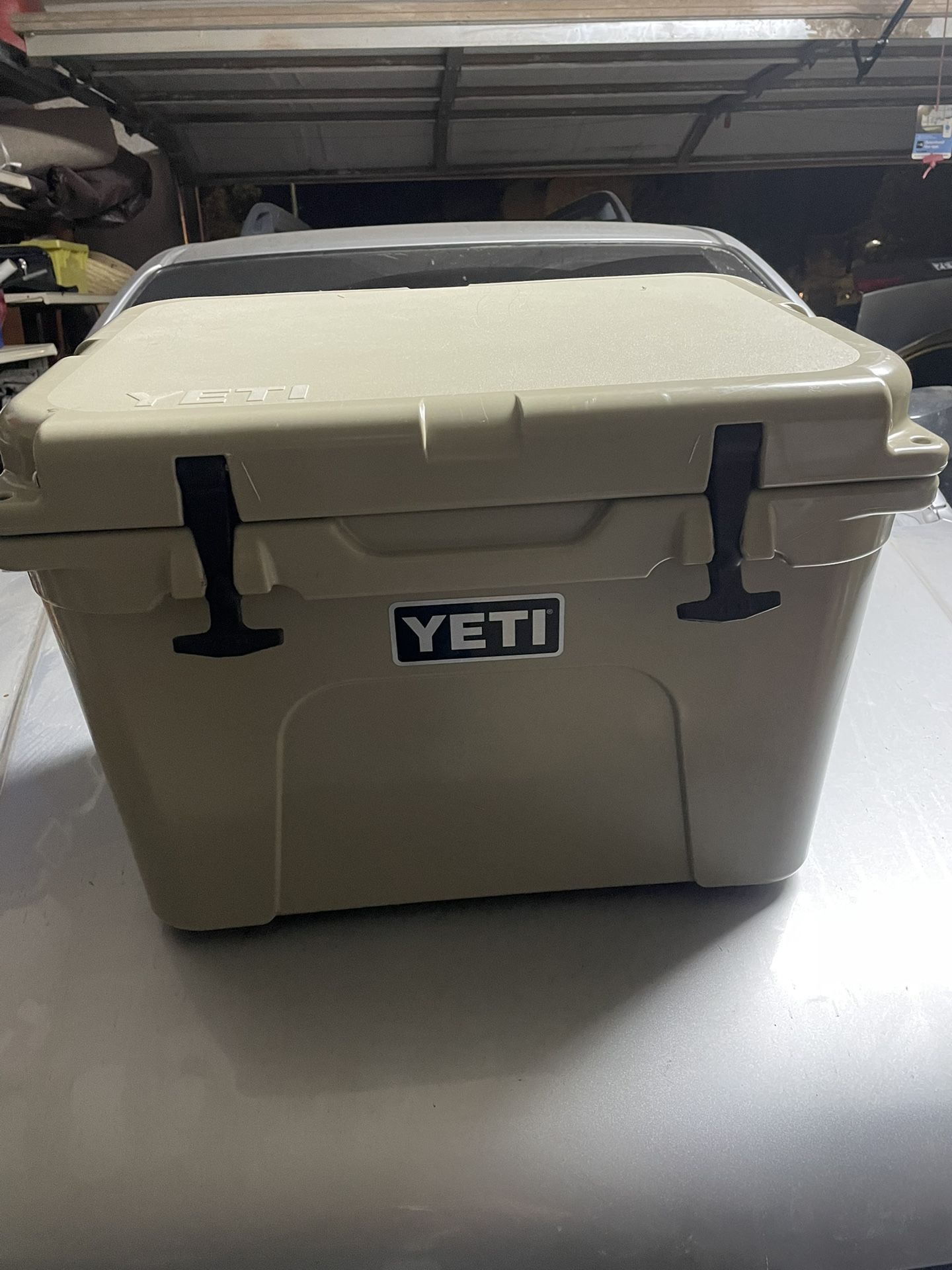 Yeti Cooler for Sale in Winton, CA OfferUp