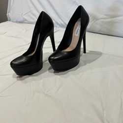 New Black Pumps!!