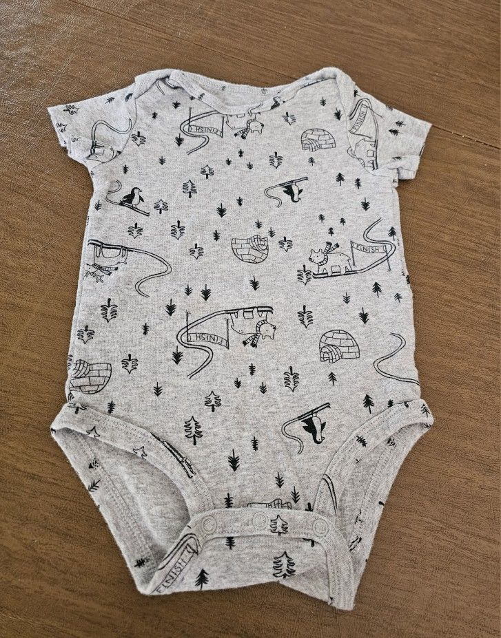 Carters Baby Boy Girl One Piece Size 18 Months Bears And Penguins Skiing