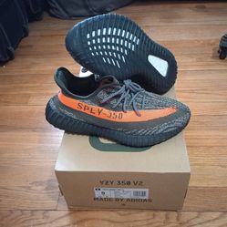 Yeezy boost 350 v2